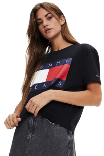 Mode - holka v tričku Tommy Jeans